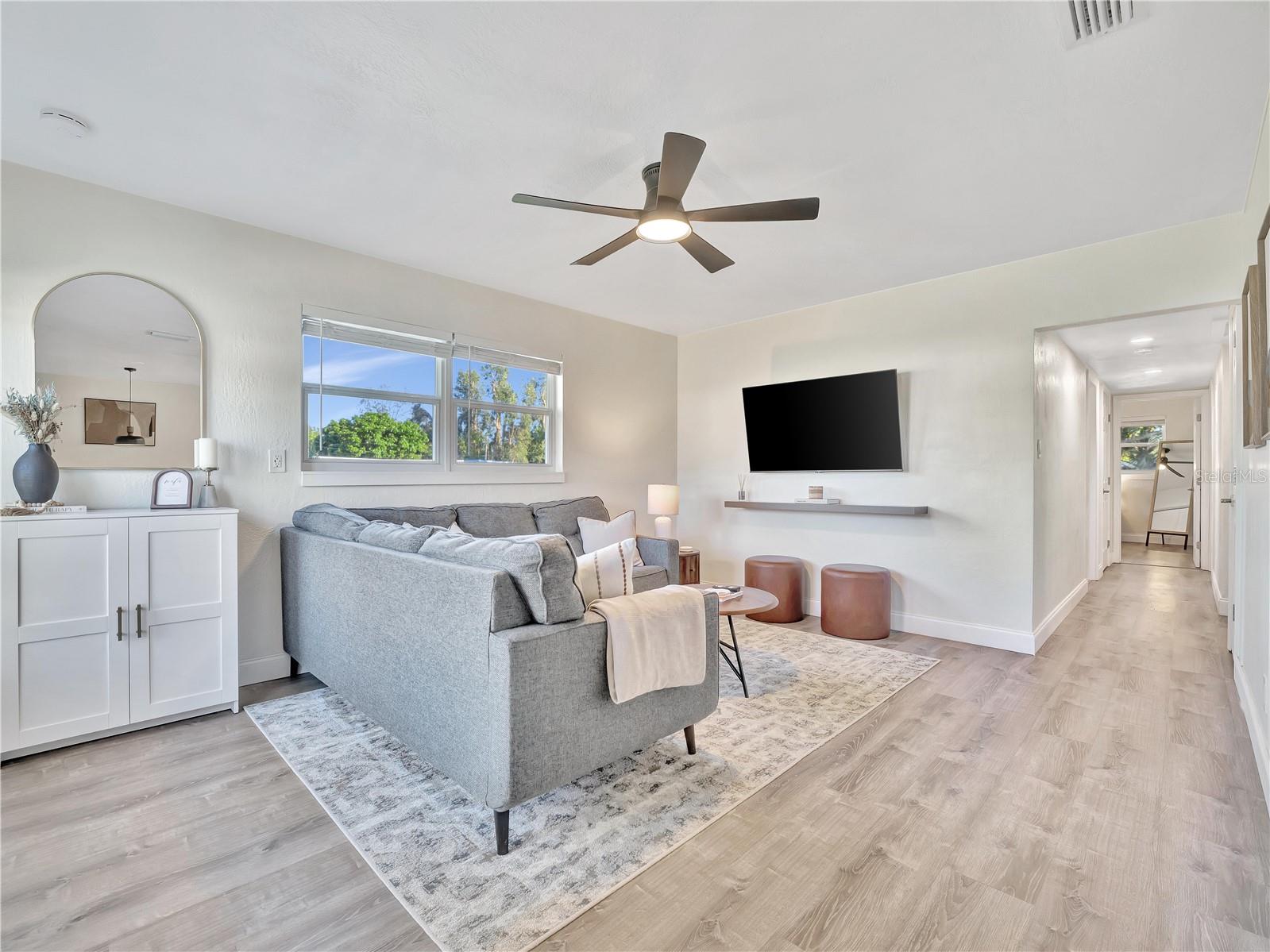 4002 W OKLAHOMA AVENUE