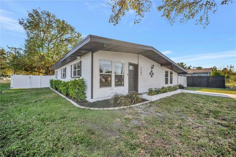 Photo of 4002 W Oklahoma Avenue, Tampa, FL 33616 (MLS # TB8500471)