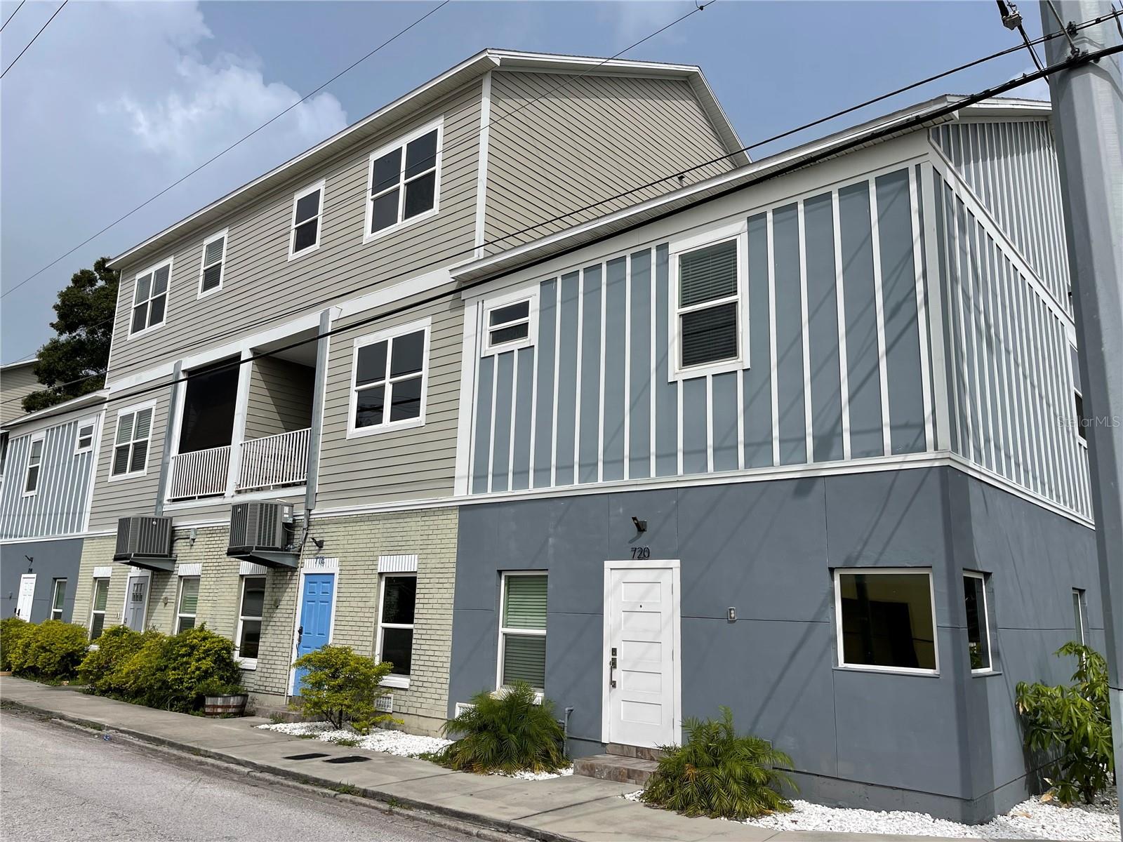 EAST CHANNELSIDE TWNHMS - Residential Lease