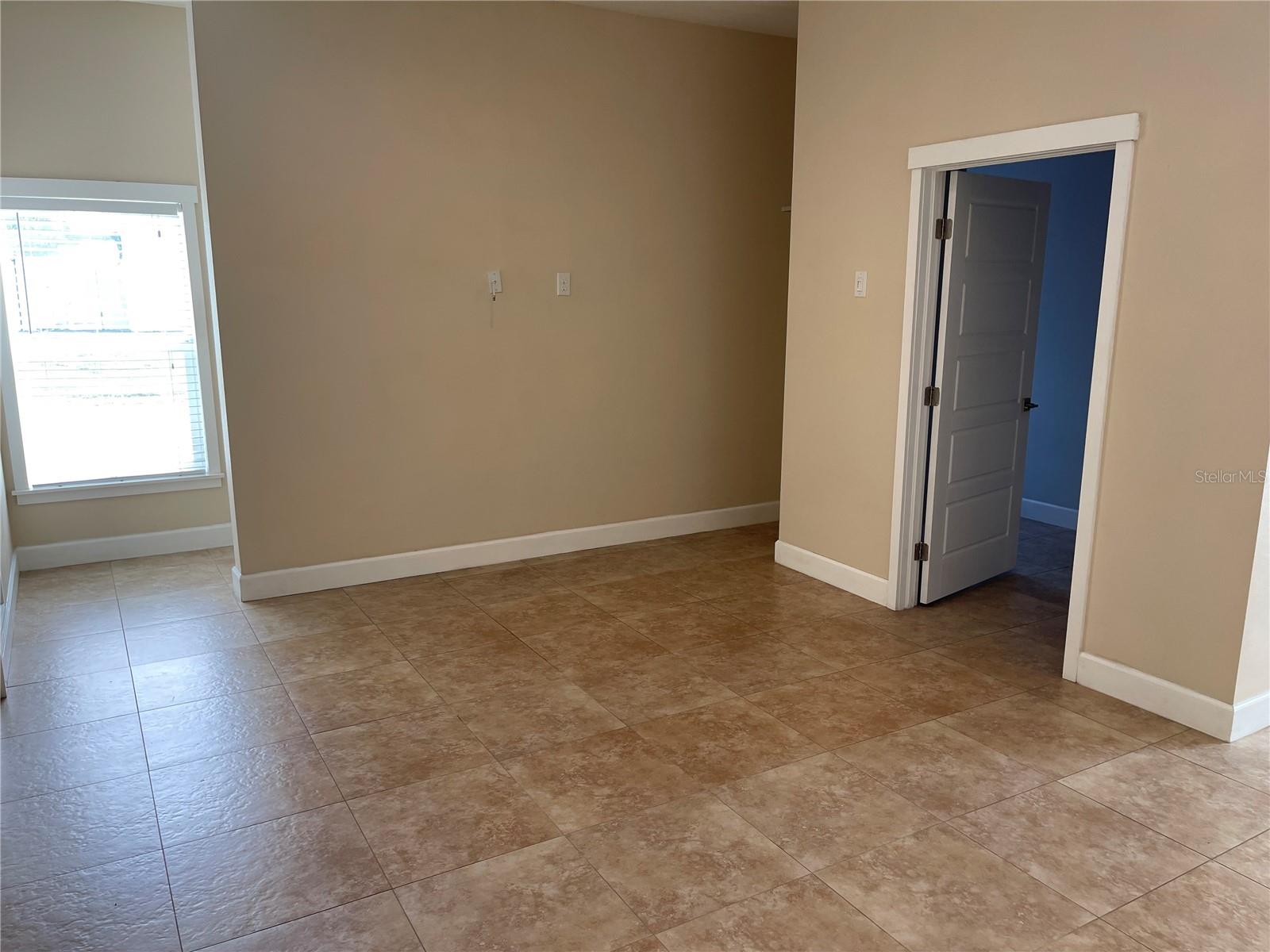 EAST CHANNELSIDE TWNHMS - Residential Lease