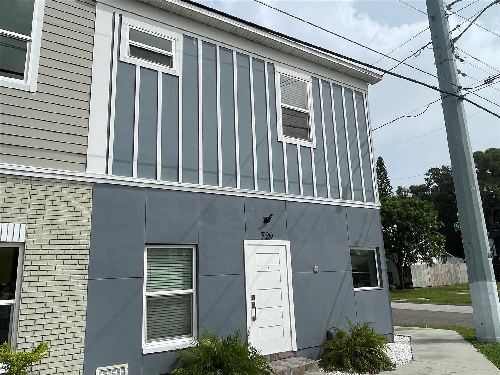 EAST CHANNELSIDE TWNHMS - Residential Lease