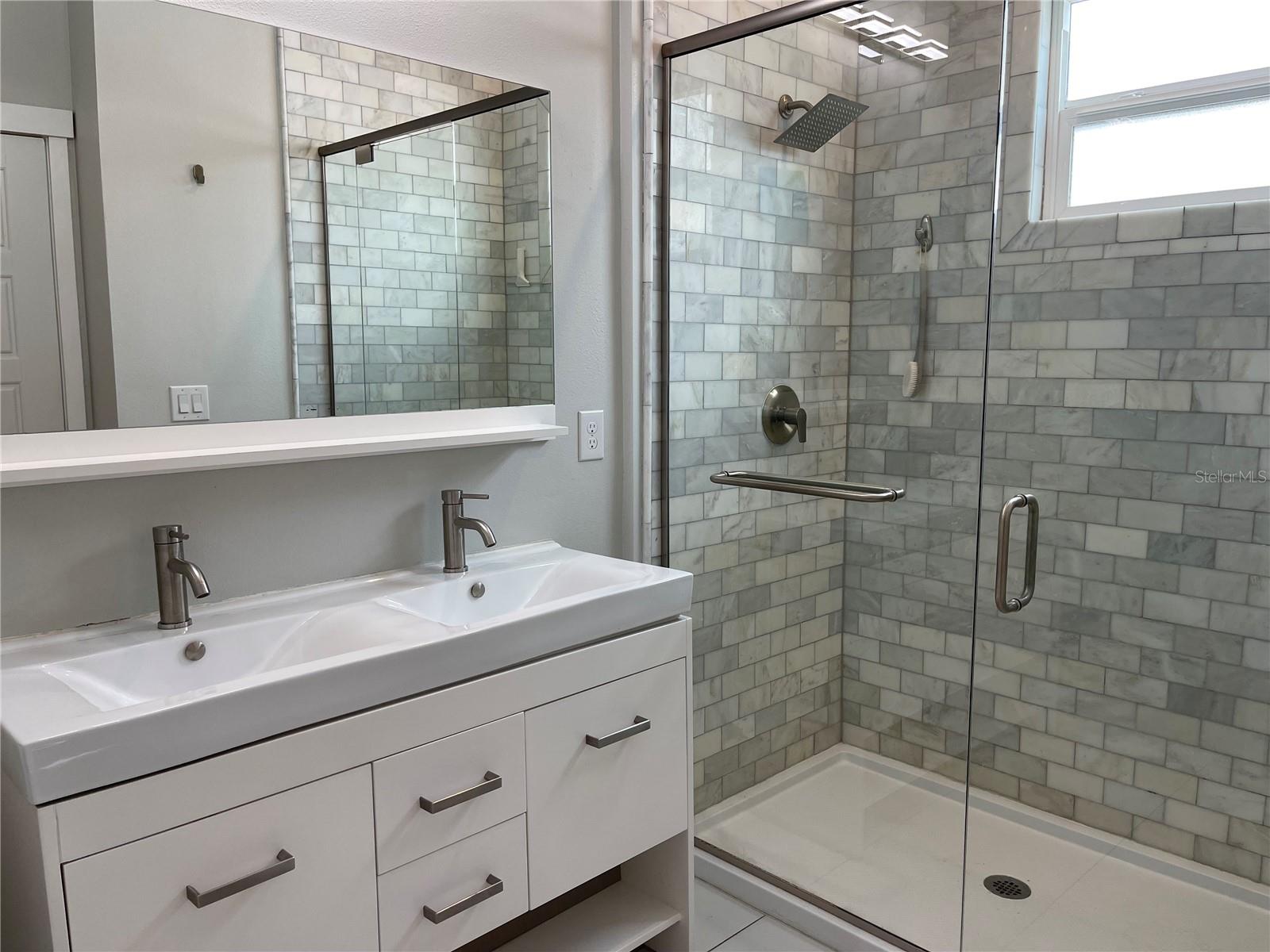 EAST CHANNELSIDE TWNHMS - Residential Lease