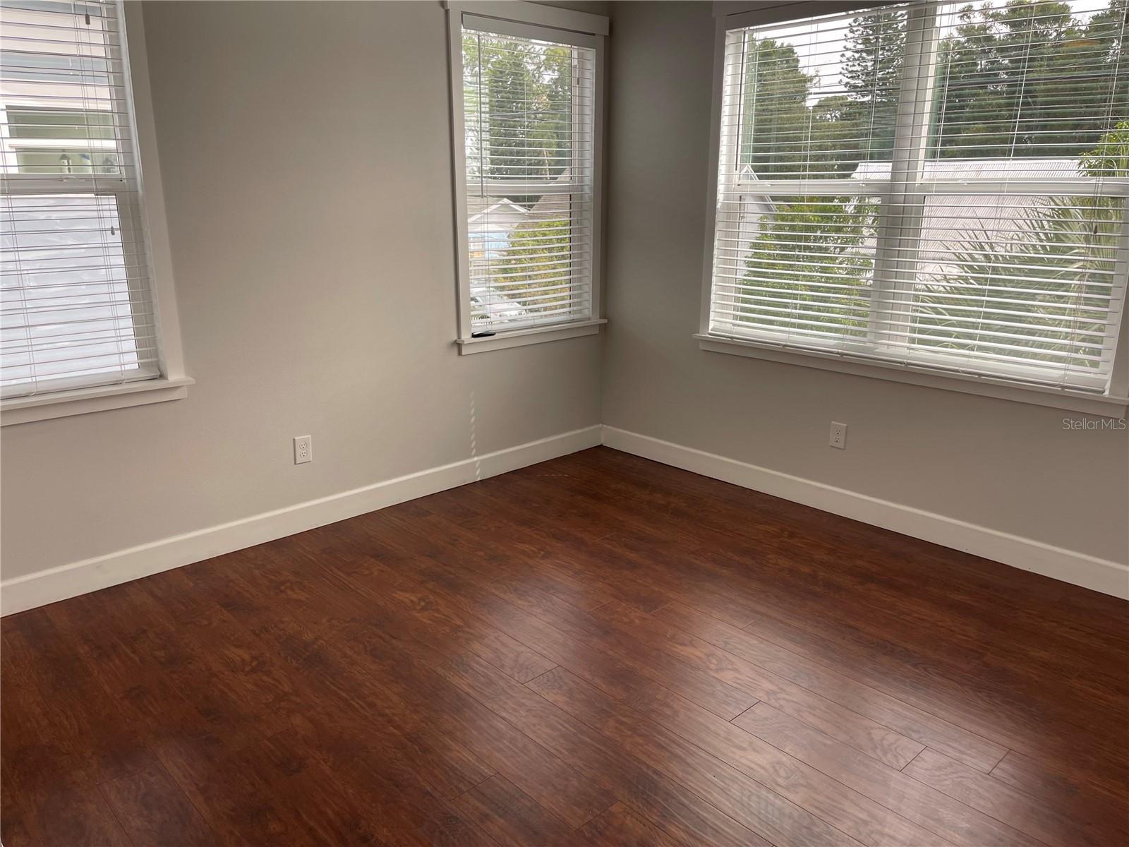 EAST CHANNELSIDE TWNHMS - Residential Lease