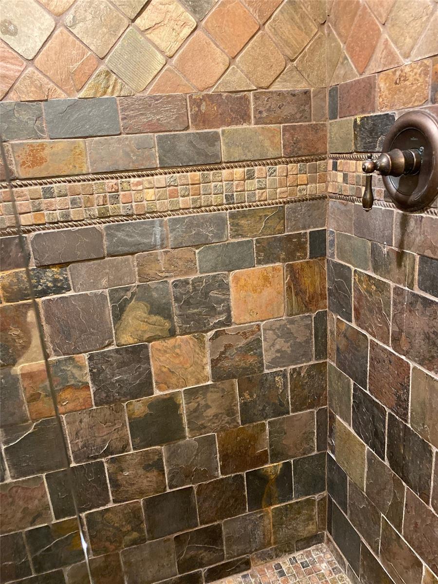 Pelican - Residential