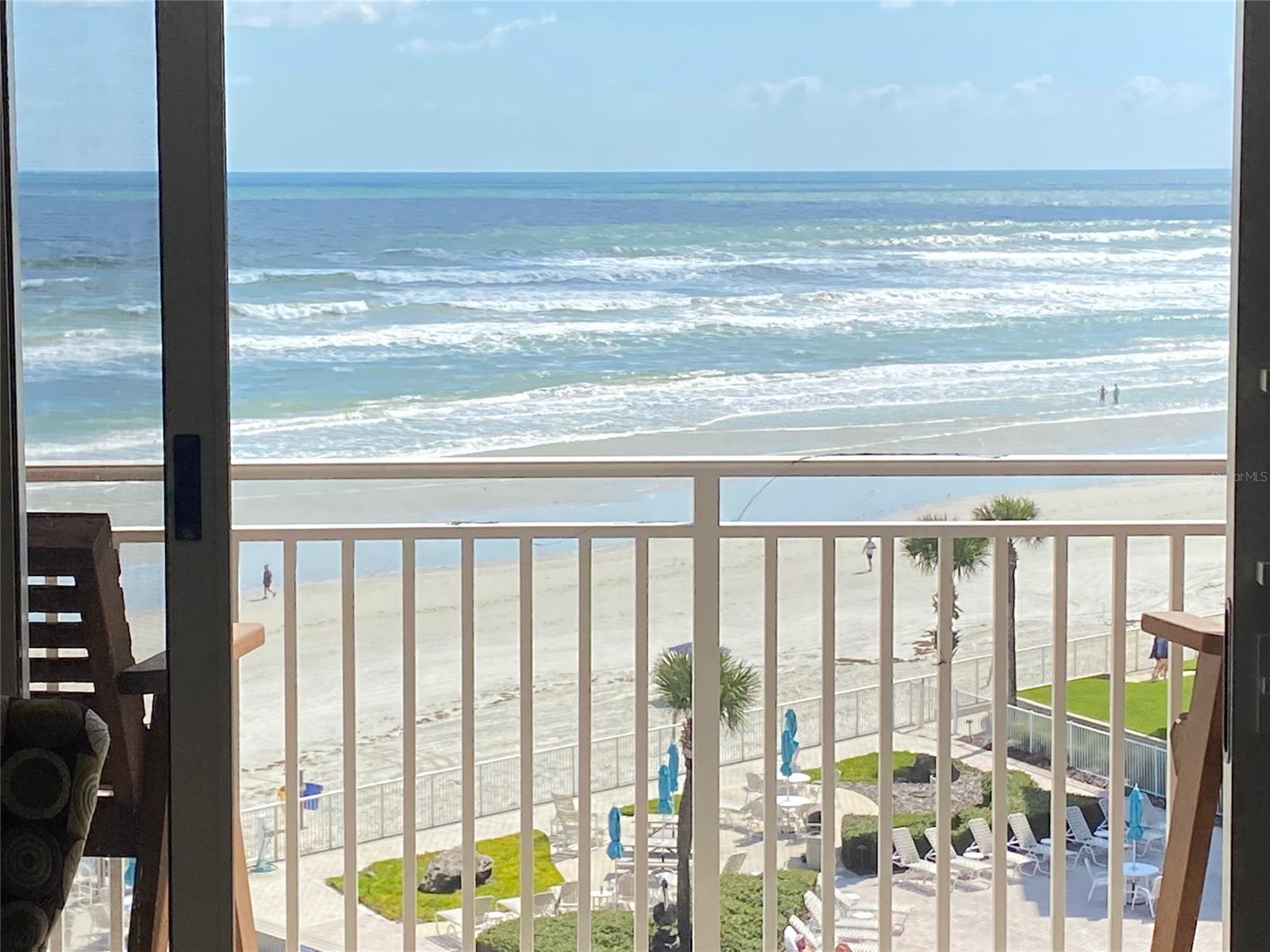 Pelican - Residential