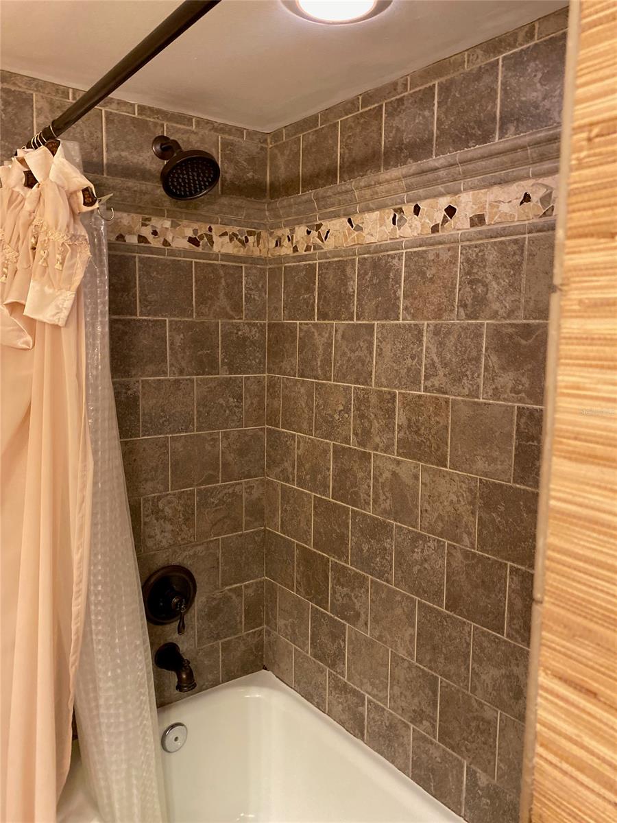 Pelican - Residential