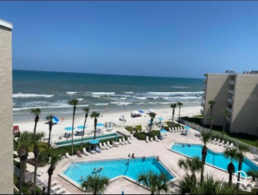 Pelican - Residential