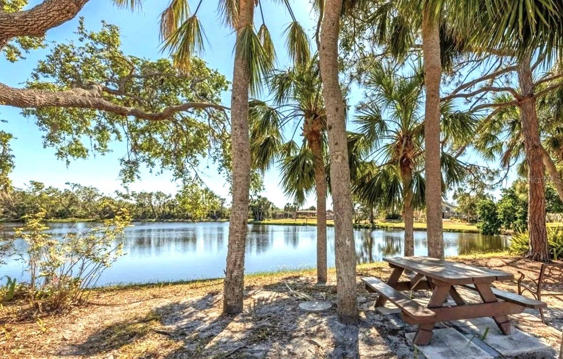 FOXWOOD - Residential