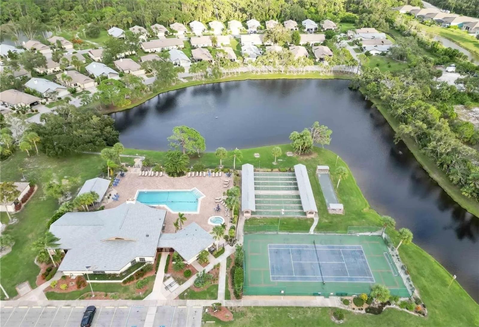 FOXWOOD - Residential