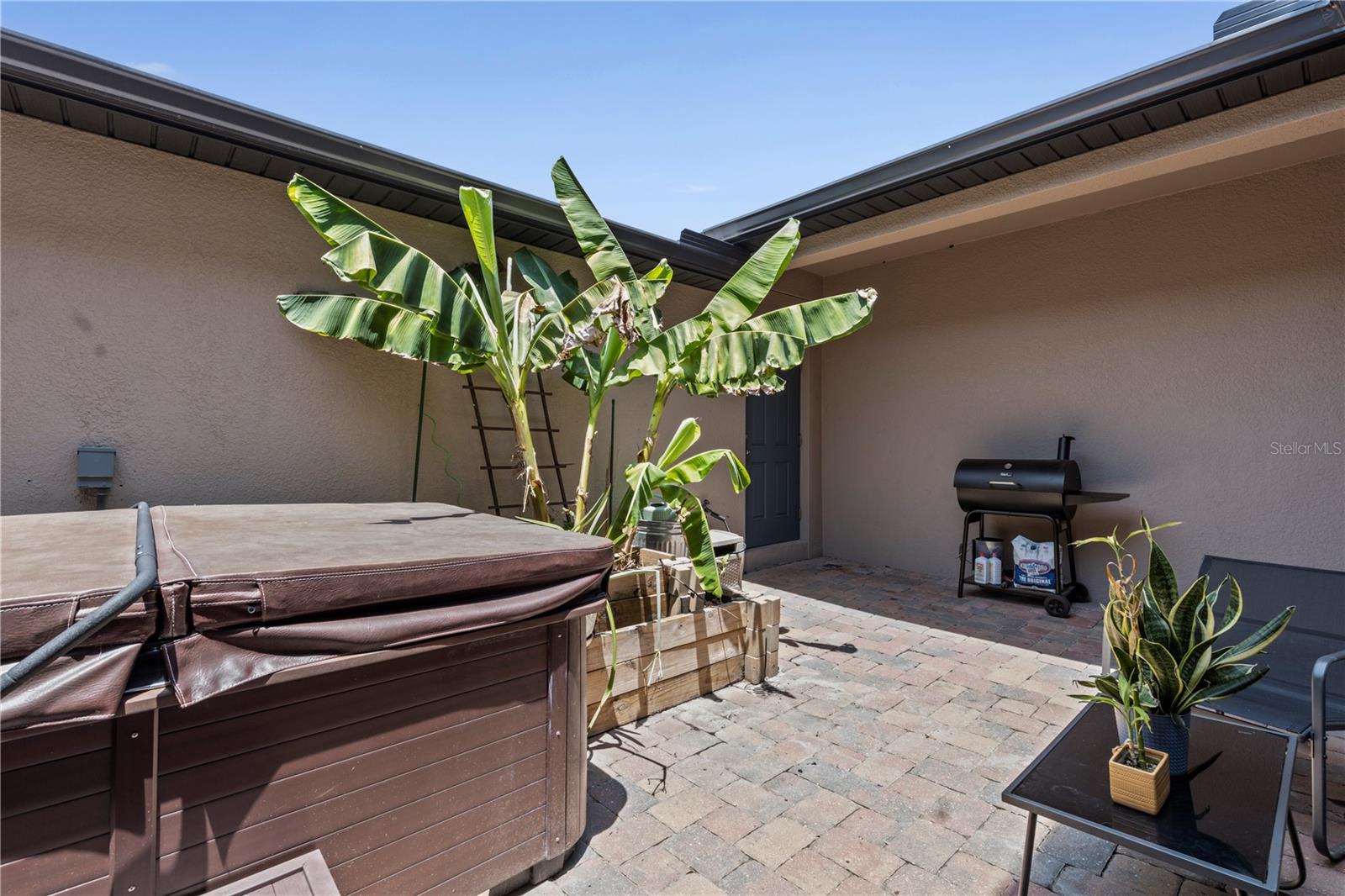 STONEWOOD ESTATES - Residential Lease