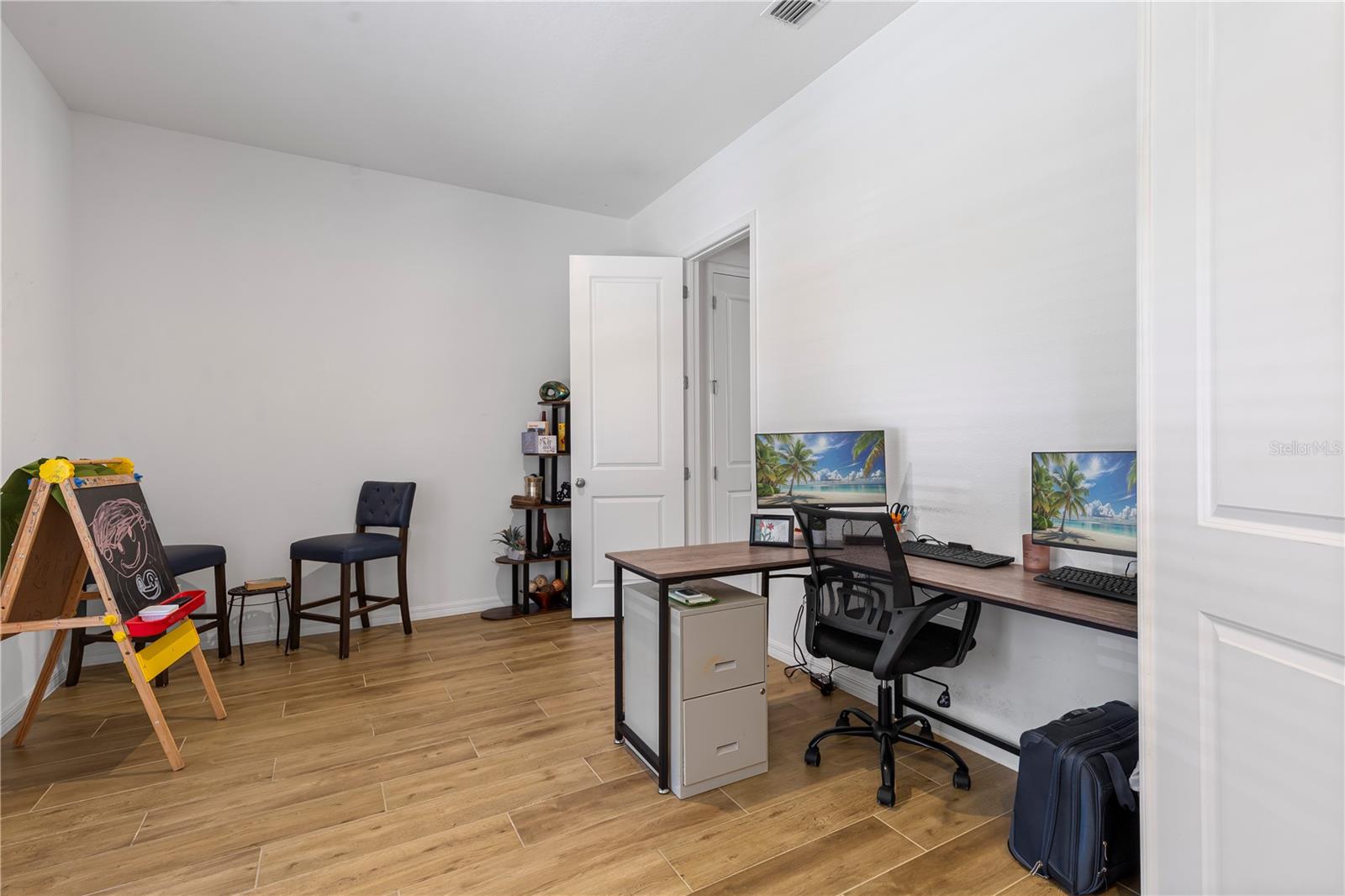 STONEWOOD ESTATES - Residential Lease