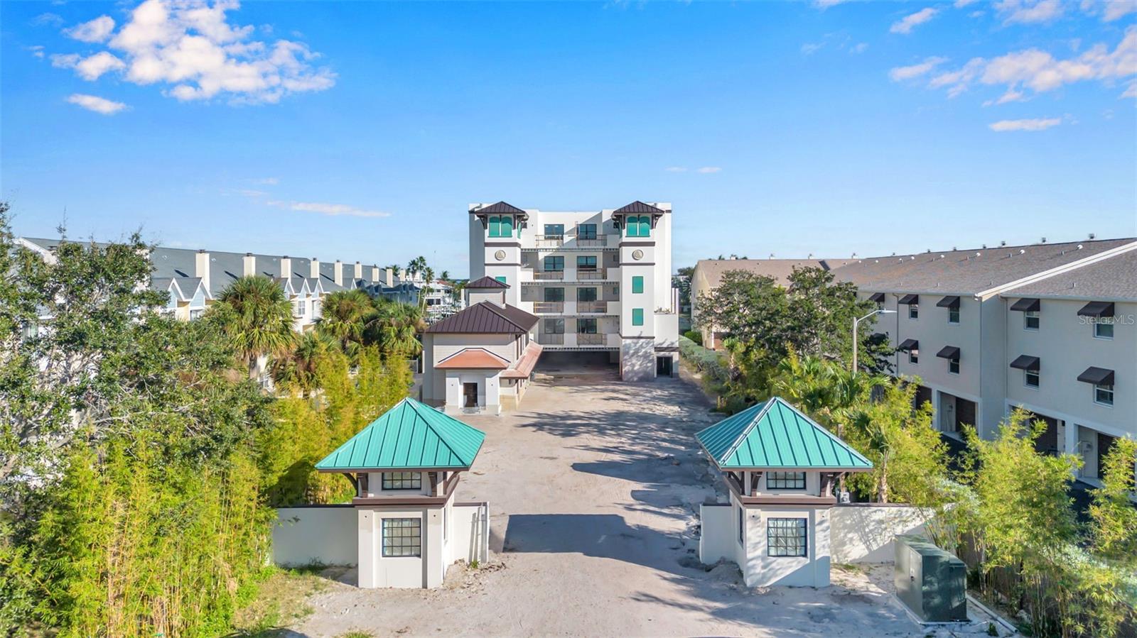 QUIET COVE CONDOMINIUM - Residential
