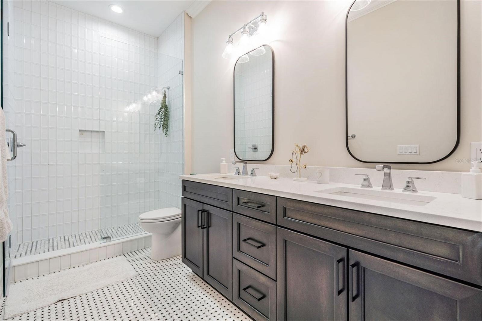 AZALEA TERRACE - Residential