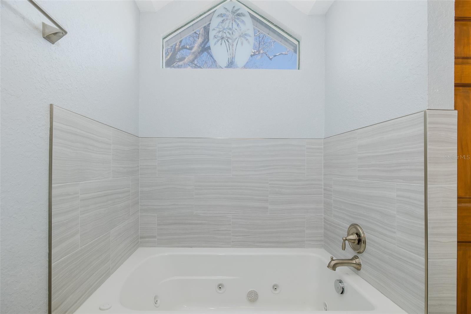 OAKRIDGE ESTATES - Residential