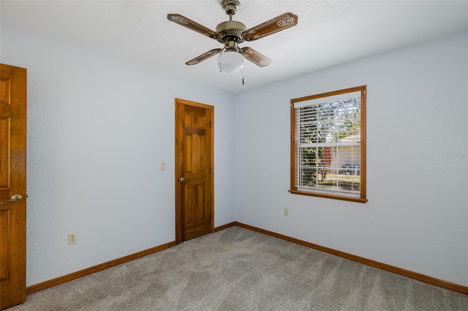 OAKRIDGE ESTATES - Residential