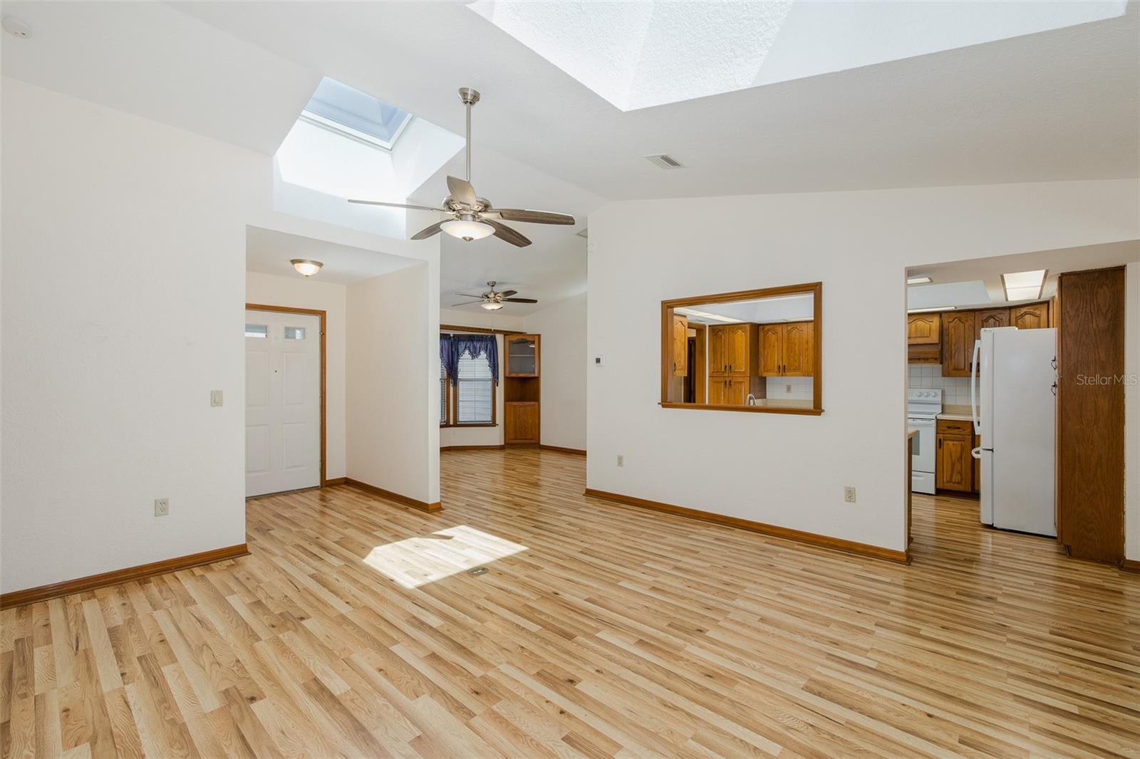 OAKRIDGE ESTATES - Residential