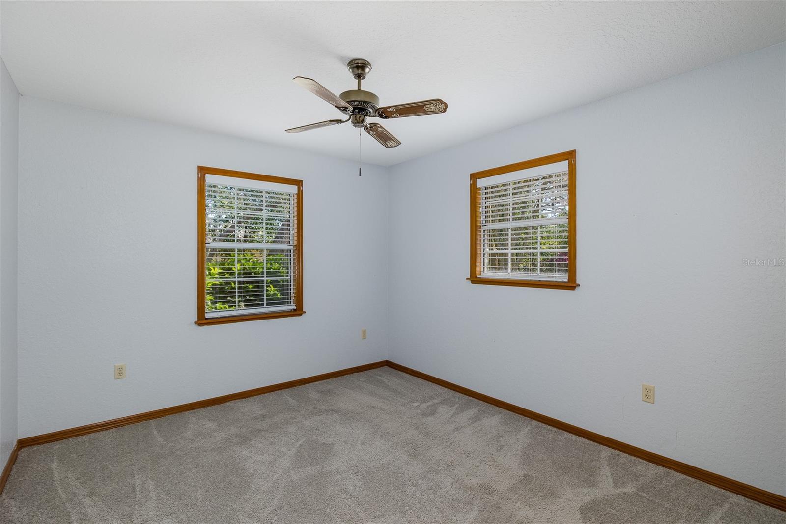 OAKRIDGE ESTATES - Residential