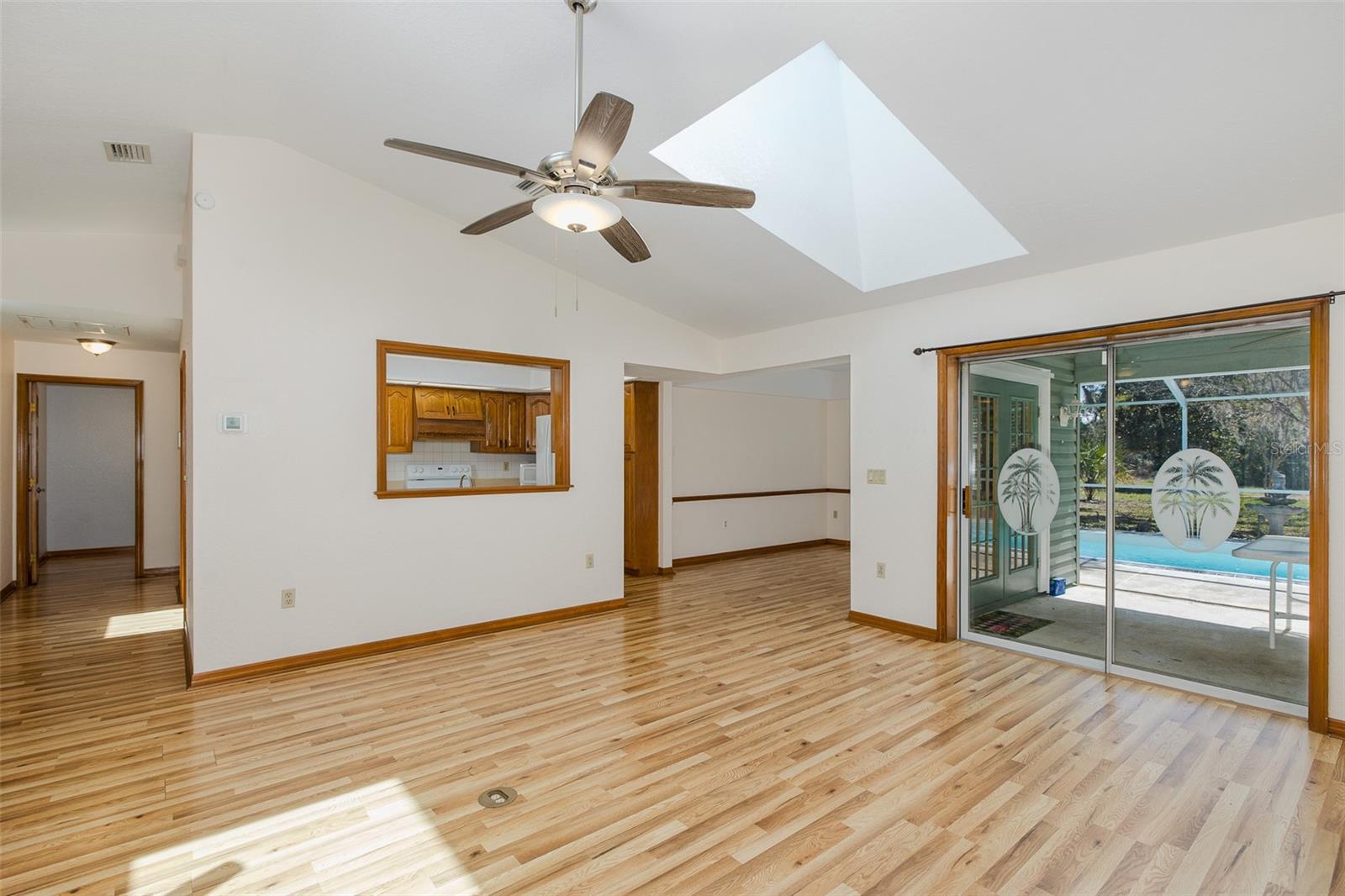 OAKRIDGE ESTATES - Residential