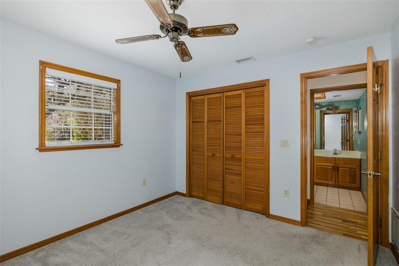 OAKRIDGE ESTATES - Residential