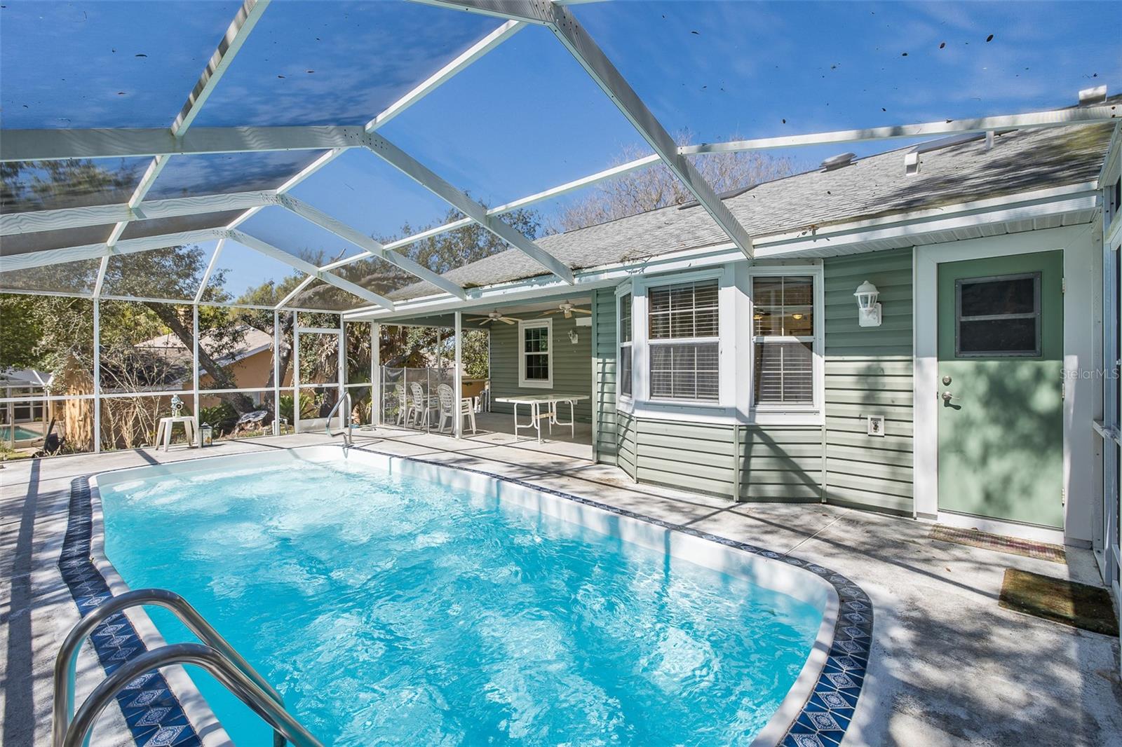 OAKRIDGE ESTATES - Residential