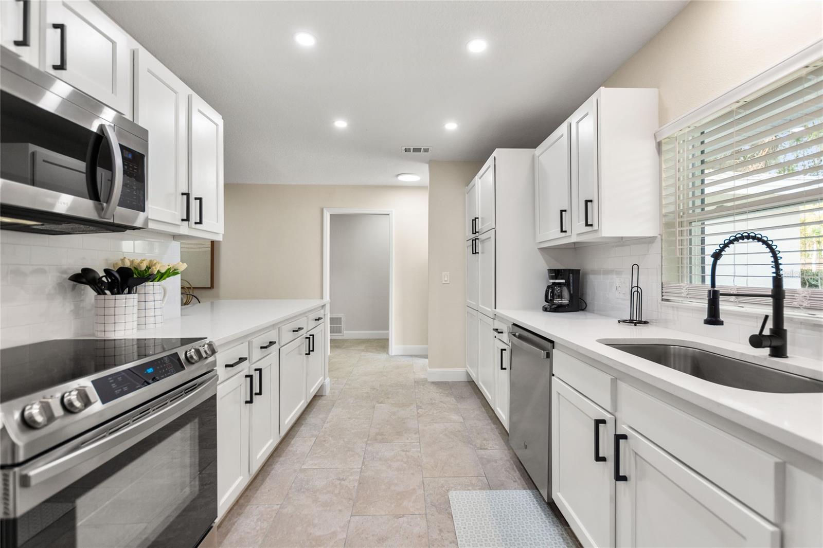 RIDGEWOOD ESTATES 17 ADD - Residential