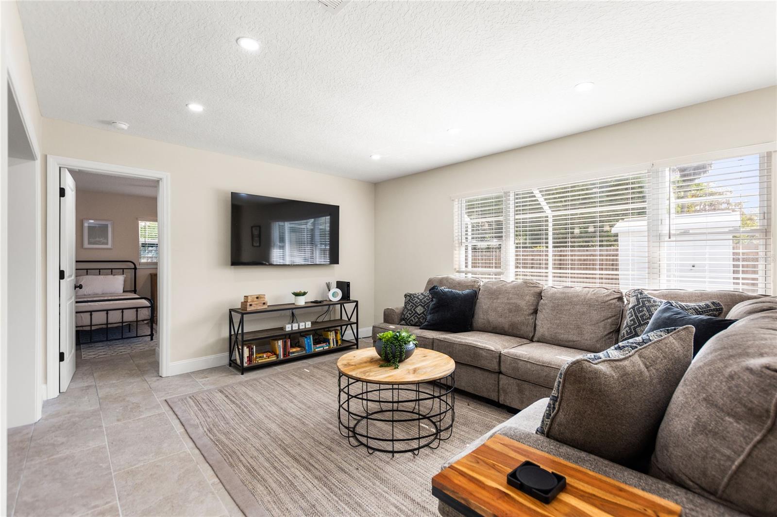 RIDGEWOOD ESTATES 17 ADD - Residential