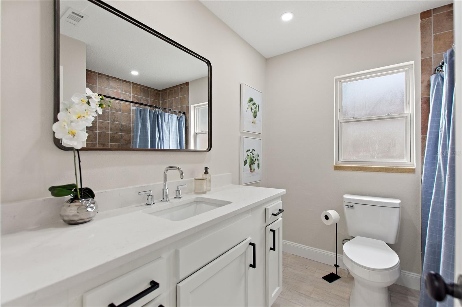 RIDGEWOOD ESTATES 17 ADD - Residential