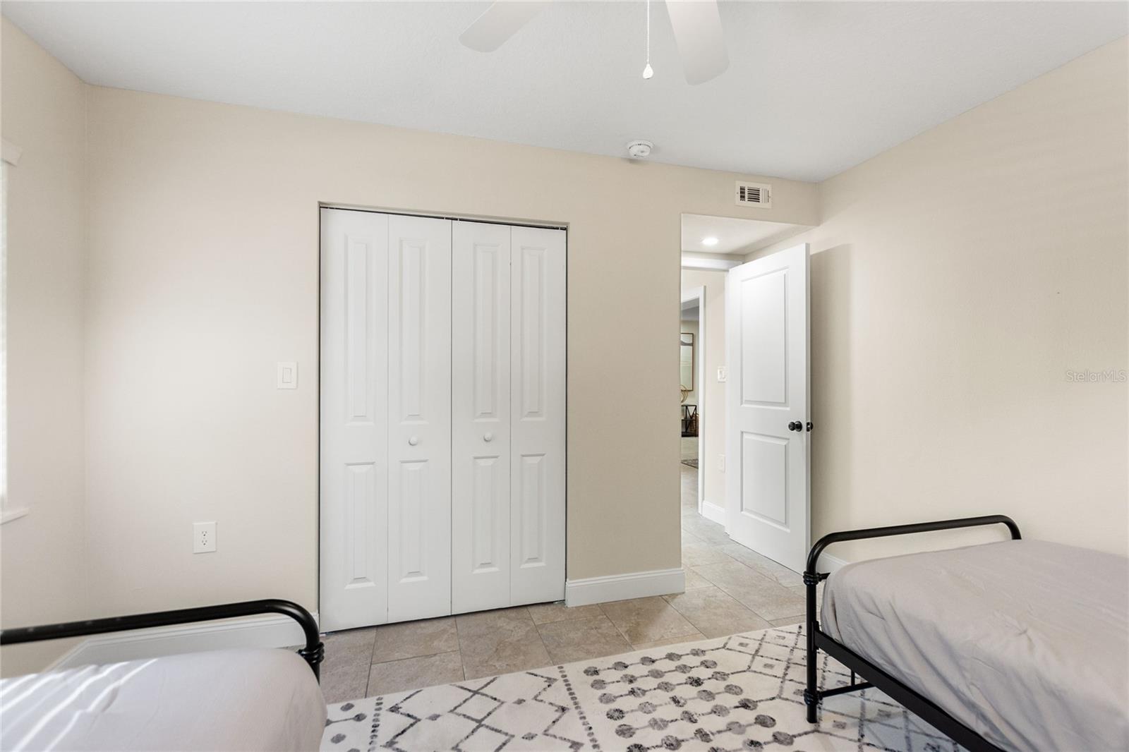 RIDGEWOOD ESTATES 17 ADD - Residential