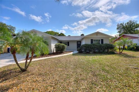 Photo of 3301 Woodmont Drive, Sarasota, FL 34232 (MLS # A4668717)