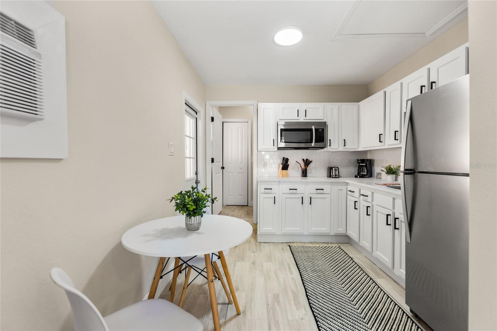 RIDGEWOOD ESTATES 17 ADD - Residential