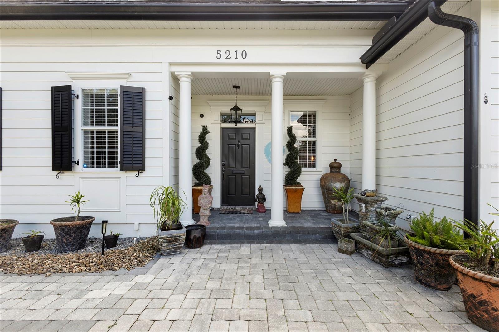 HAMMOCK POINTE - Residential