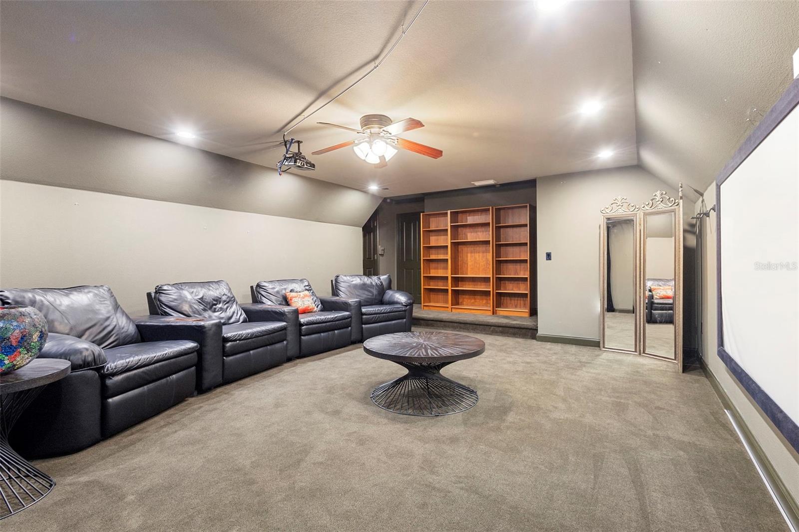 HAMMOCK POINTE - Residential