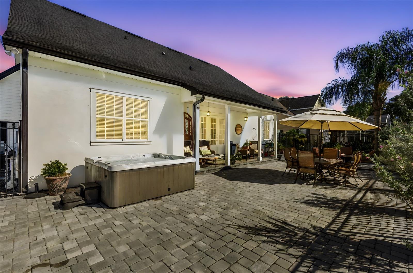 HAMMOCK POINTE - Residential