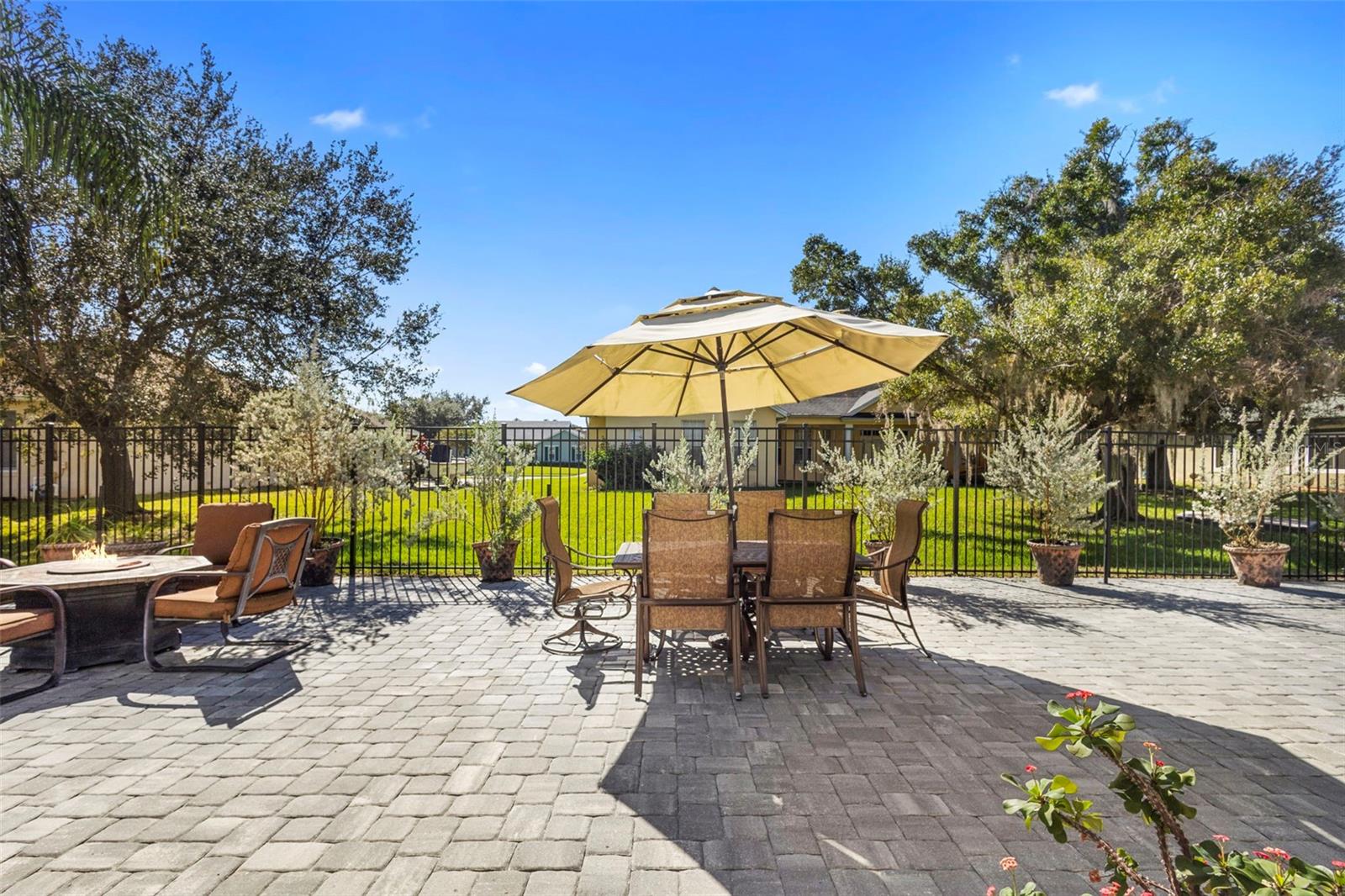 HAMMOCK POINTE - Residential