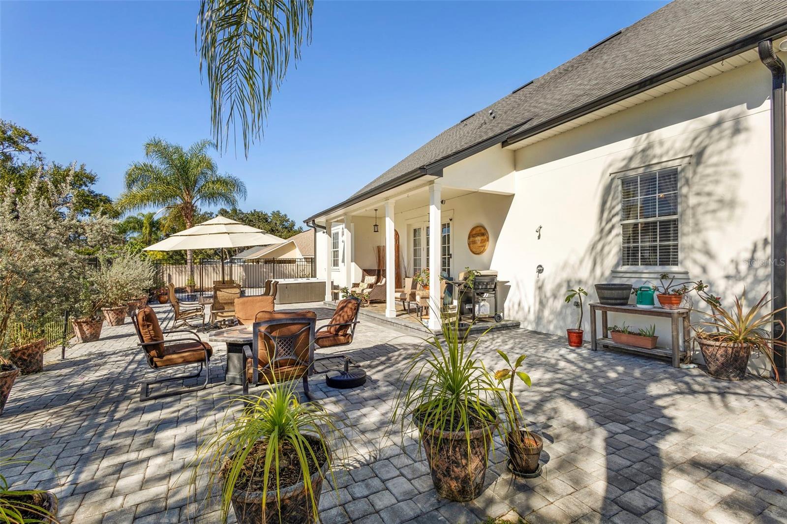 HAMMOCK POINTE - Residential