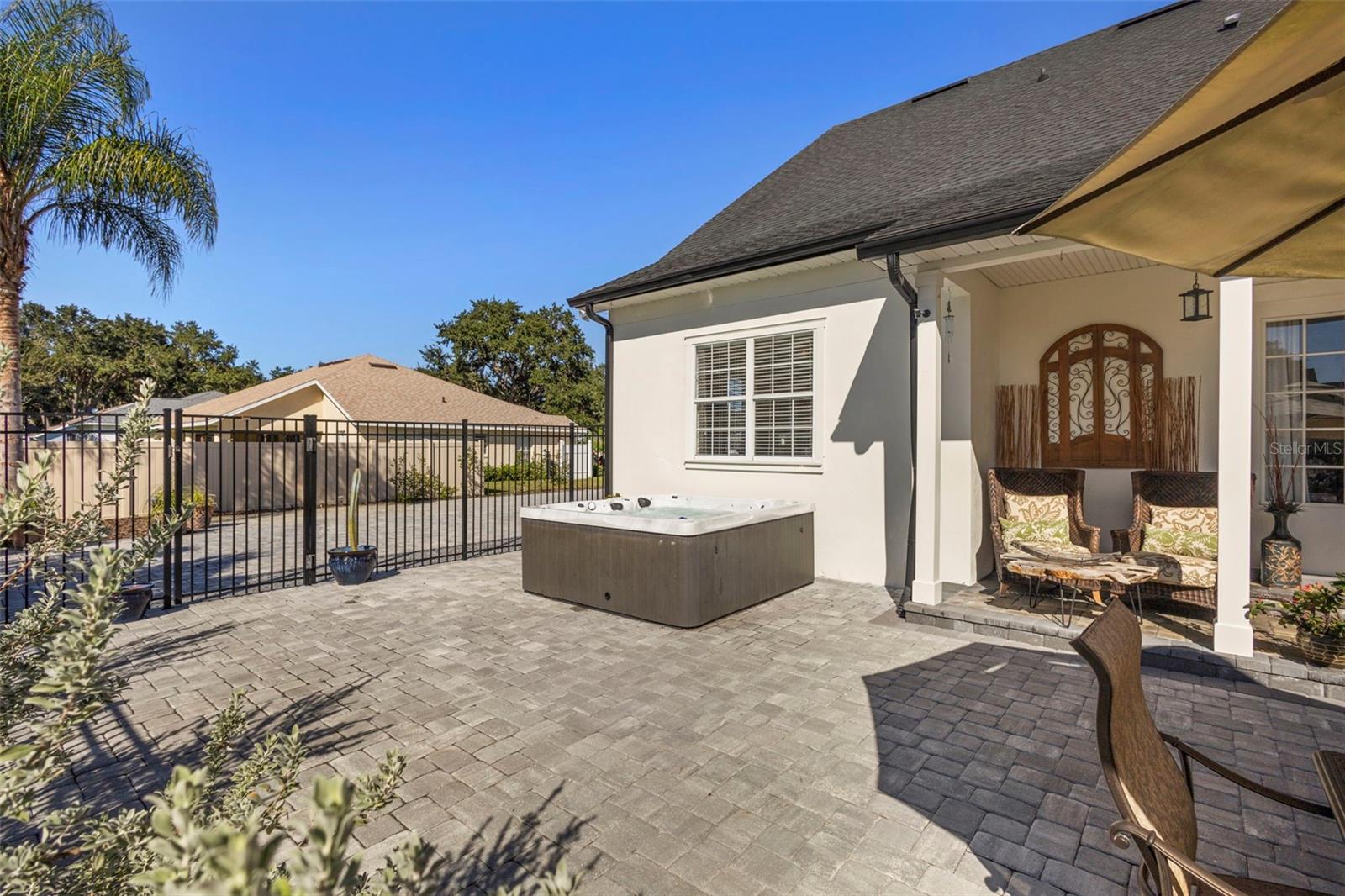 HAMMOCK POINTE - Residential