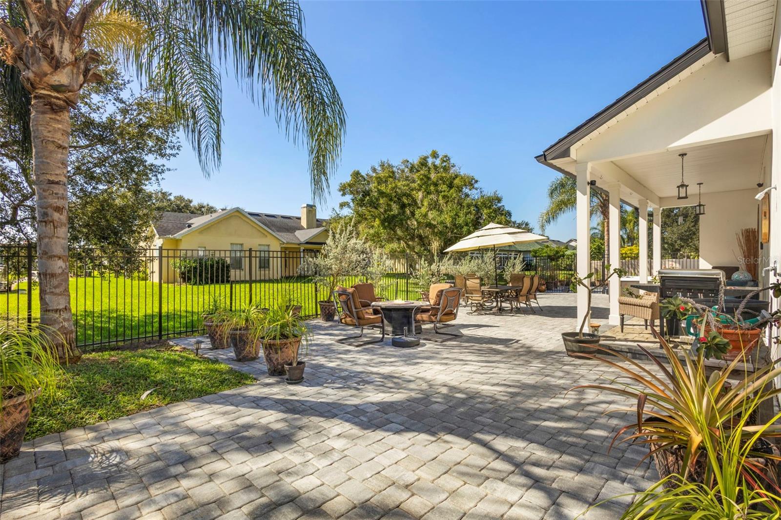 HAMMOCK POINTE - Residential