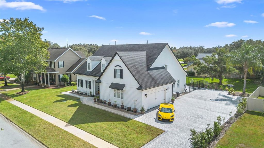 Photo of 5210 Hammock Circle, Saint Cloud, FL 34771 (MLS # S5137000)