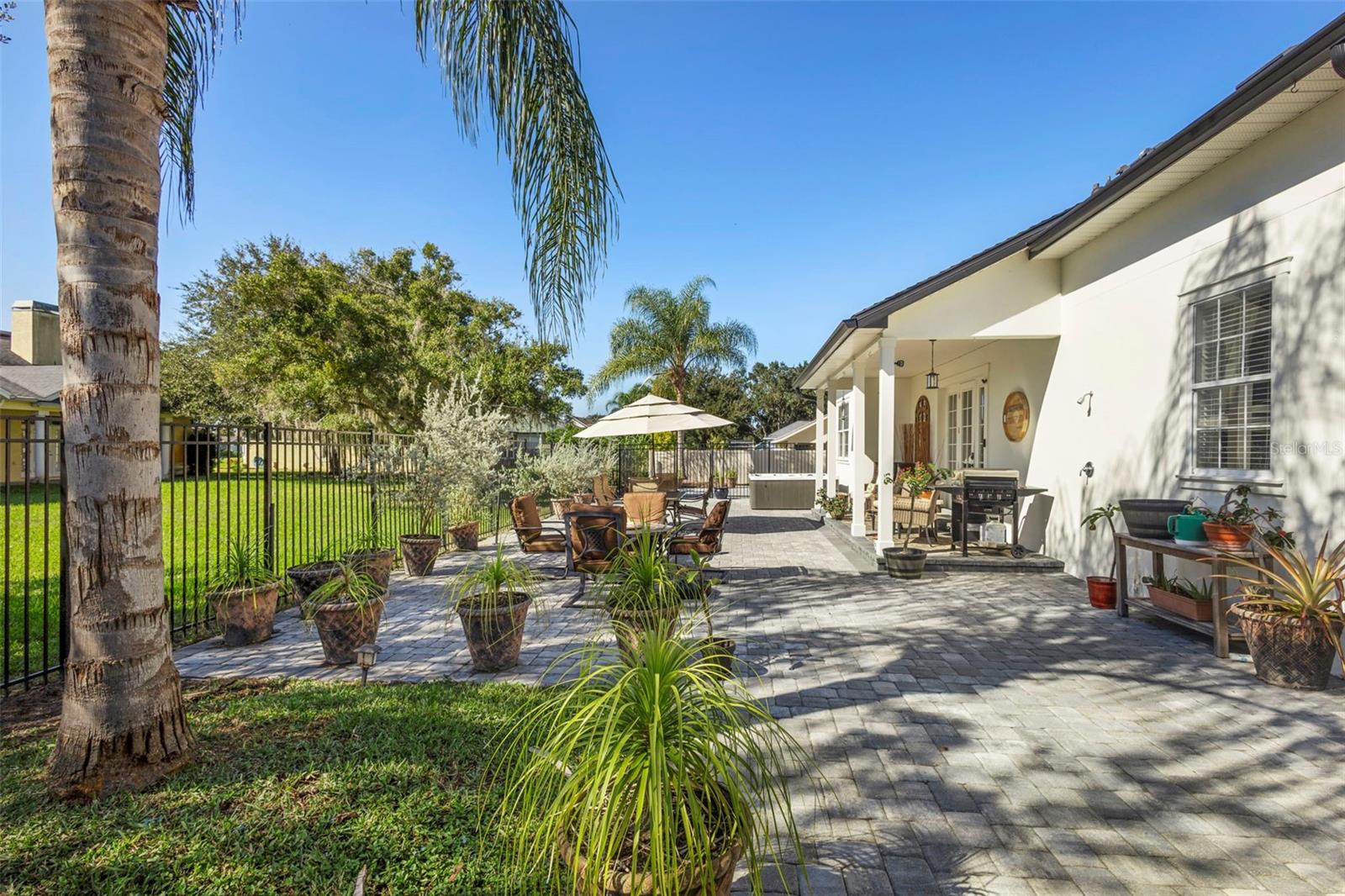 HAMMOCK POINTE - Residential