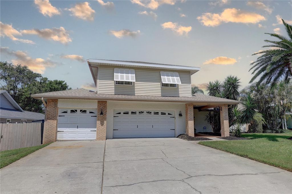 Photo of 7600 Drew Oak Drive, Seminole, FL 33772 (MLS # TB8388381)