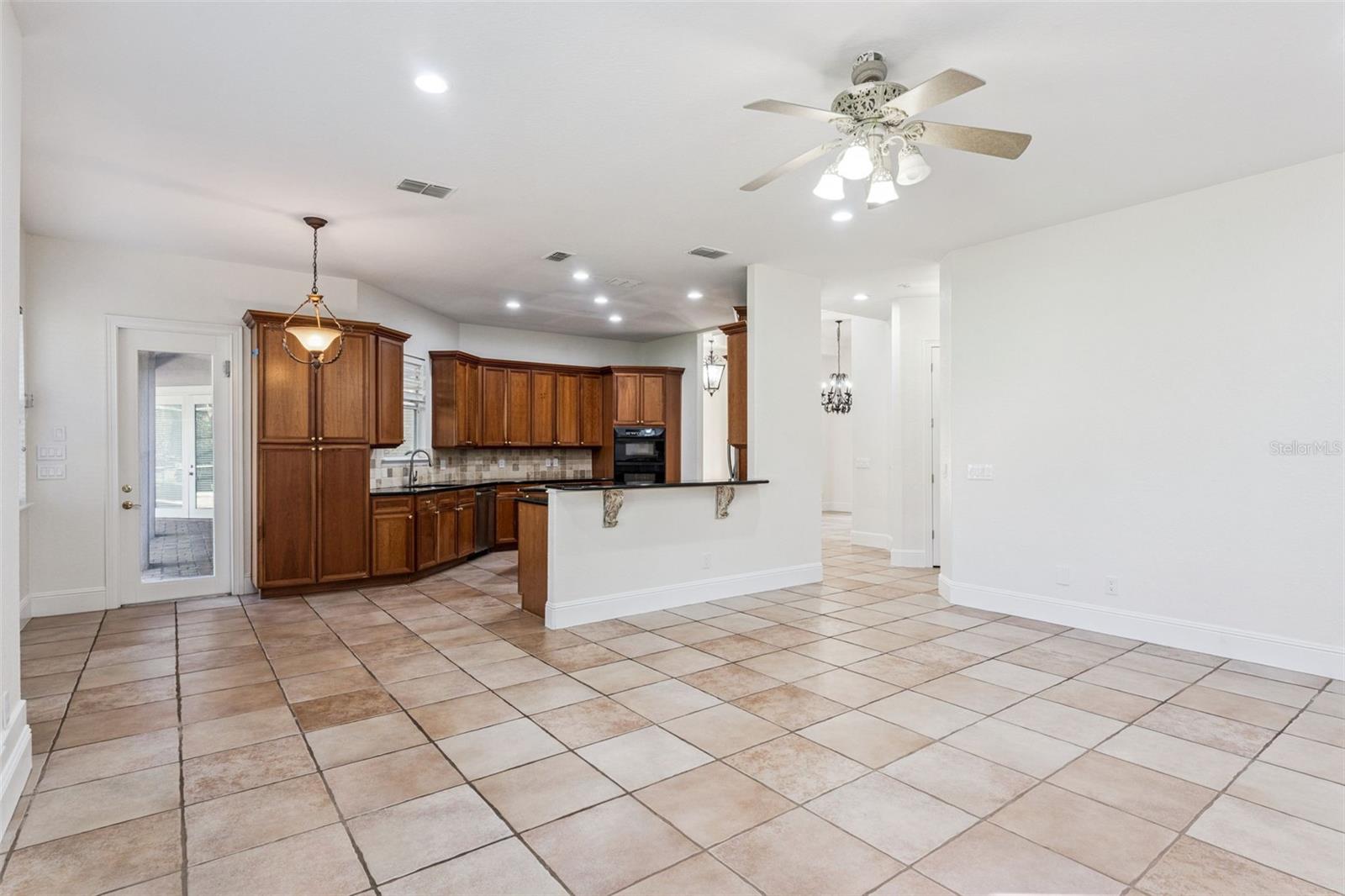 ESTATES AT PHILLIPS LANDING - Residential