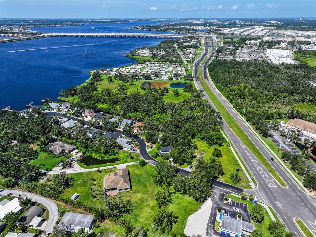 Photo of 6755 Us Highway 301 N, Ellenton, FL 34222 (MLS # A4662551)