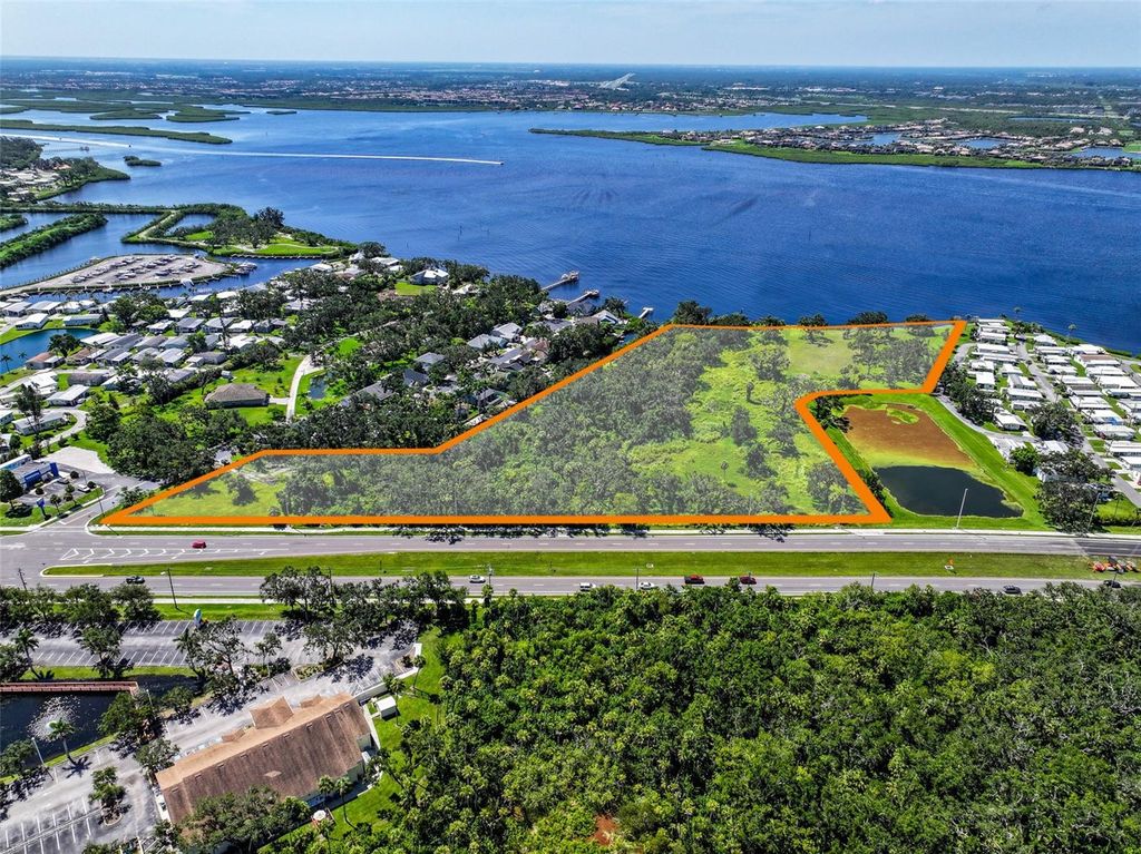 Photo of 6755 Us Highway 301 N, Ellenton, FL 34222 (MLS # A4662551)