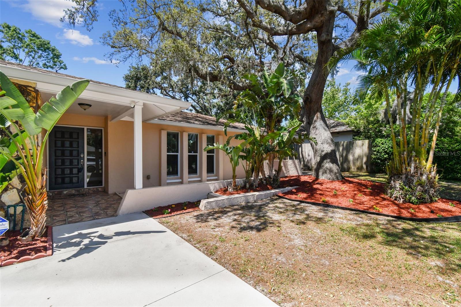 1666 PINE PLACE