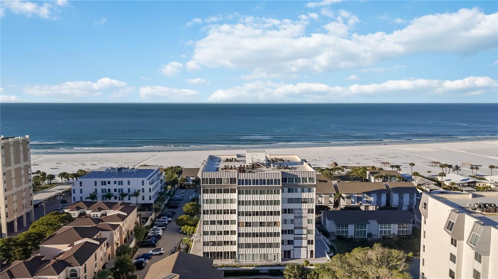 1055 W PEPPERTREE DRIVE 505AA