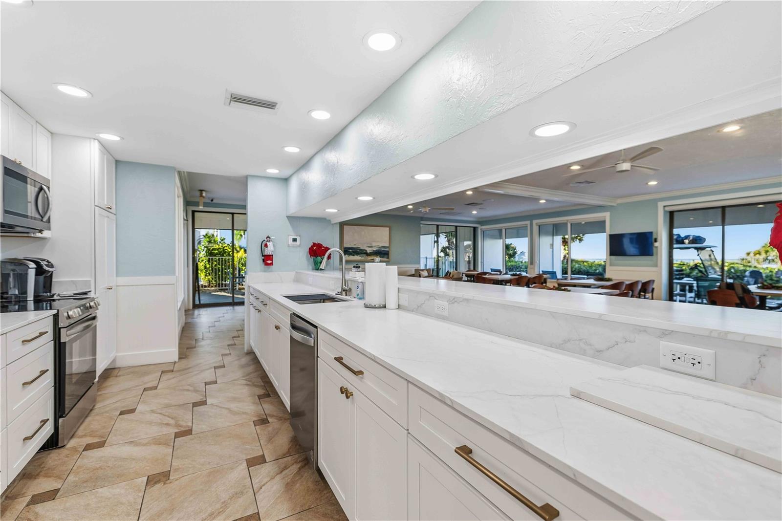 PEPPERTREE BAY IV - Residential