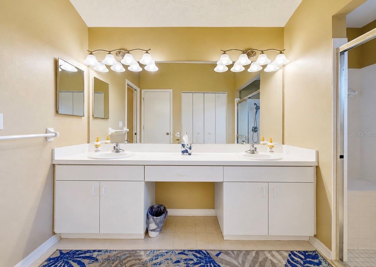 CALOOSA WOODS - Residential