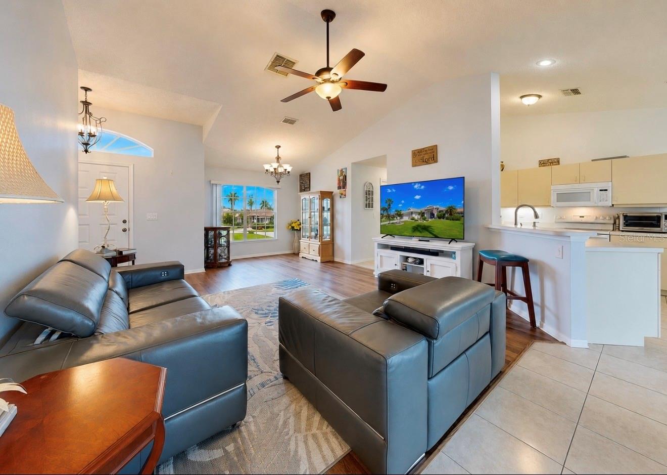 CALOOSA WOODS - Residential