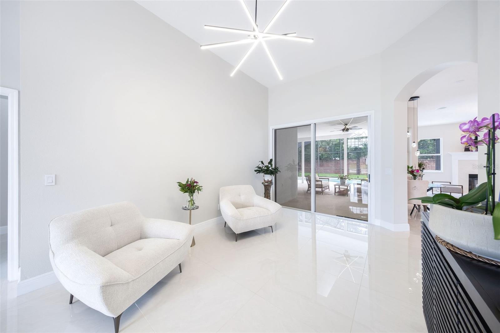 9844 MONTCLAIR CIRCLE