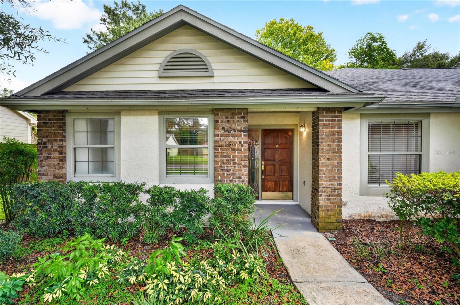 477 AUTUMN OAKS PLACE